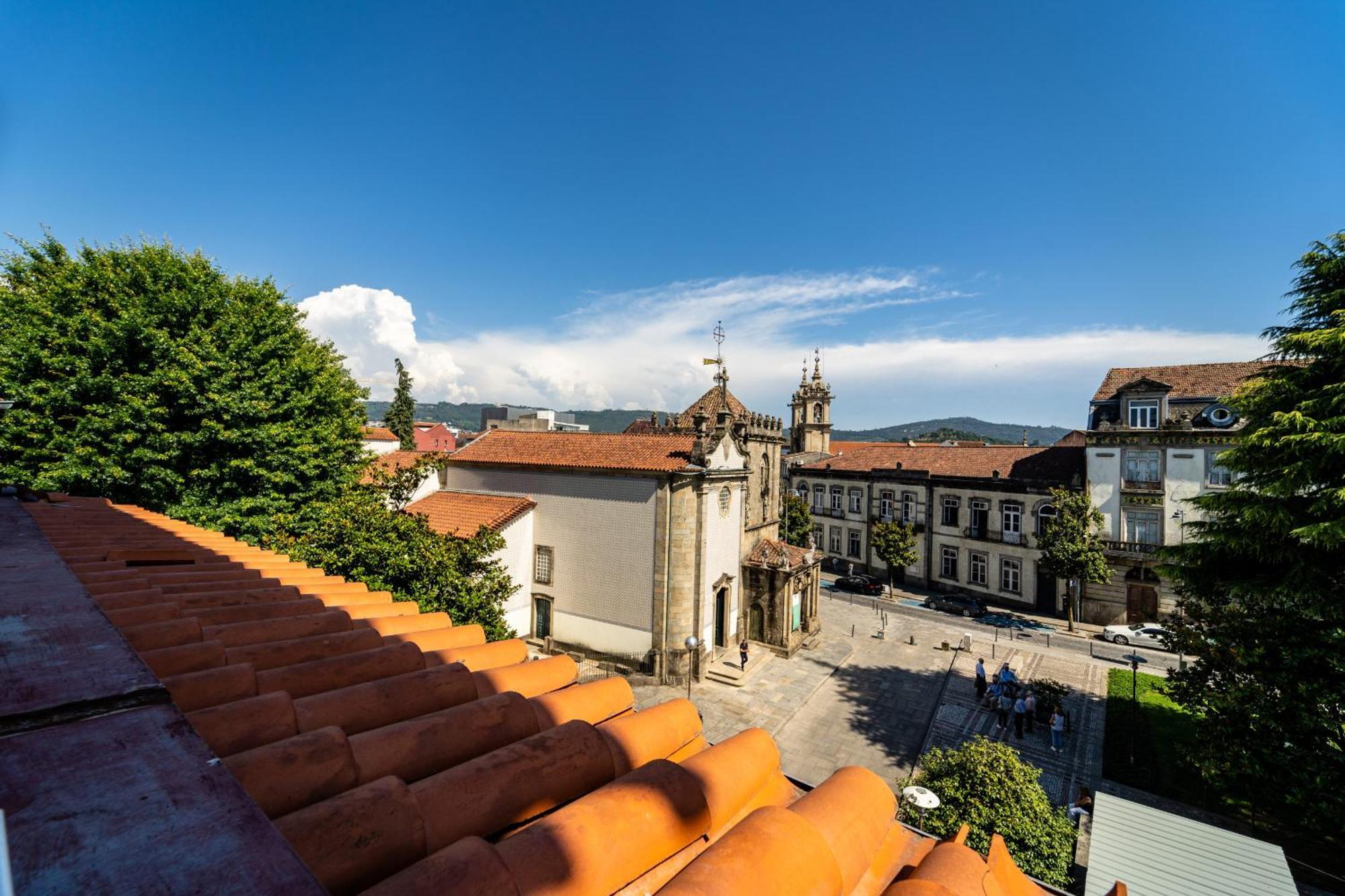 On The Square Flat - City Center By House And People Braga Extérieur photo